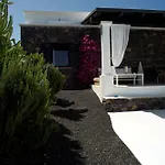 Unique Homes - Adults Only * לאחארס