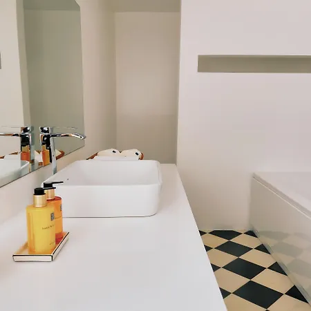 Unique Homes - Adults Only *