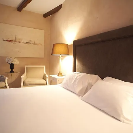 Unique Homes - Adults Only *