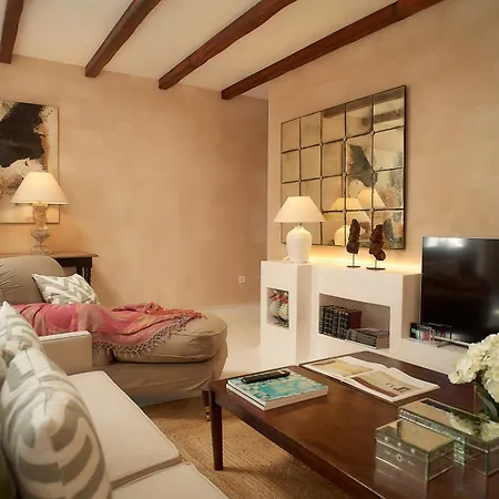 Unique Homes - Adults Only *