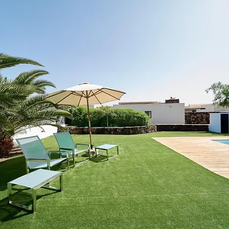 Unique Homes - Adults Only *