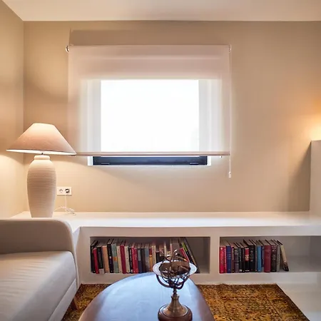 Unique Homes - Adults Only *