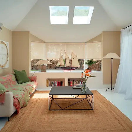 Unique Homes - Adults Only *