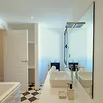 Unique Homes - Adults Only *