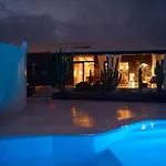 Unique Homes - Adults Only Villa *